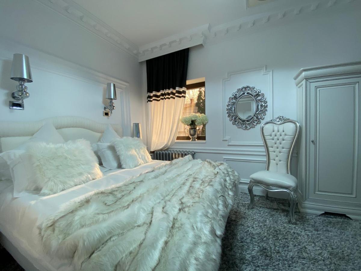 President Luxury Hotel Ploiesti Ngoại thất bức ảnh