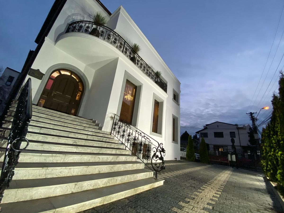 President Luxury Hotel Ploiesti Ngoại thất bức ảnh